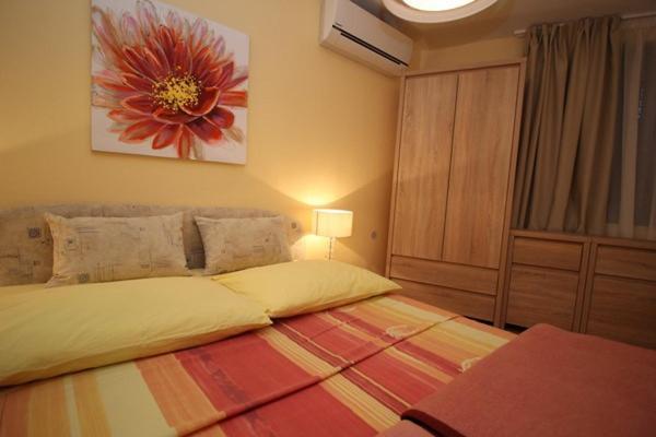 Ara-Ara Apartment Baska  Ngoại thất bức ảnh