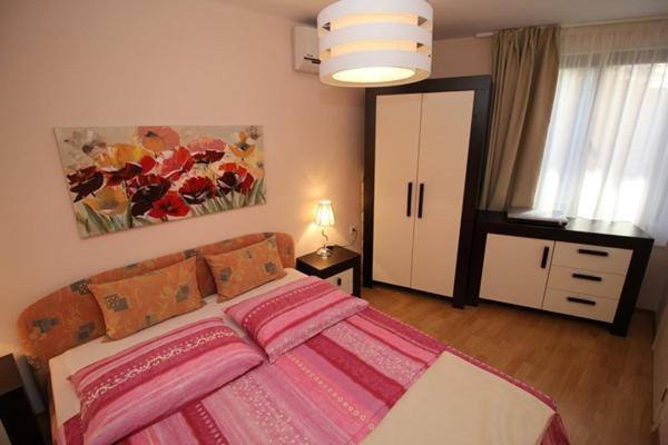 Ara-Ara Apartment Baska  Ngoại thất bức ảnh