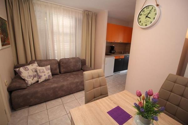 Ara-Ara Apartment Baska  Ngoại thất bức ảnh